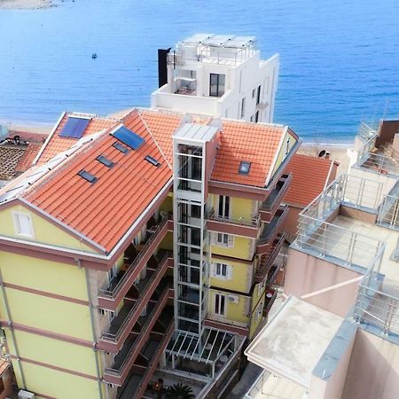 Apartmani Luka - Vila Brzulovic 拉法洛维奇 外观 照片
