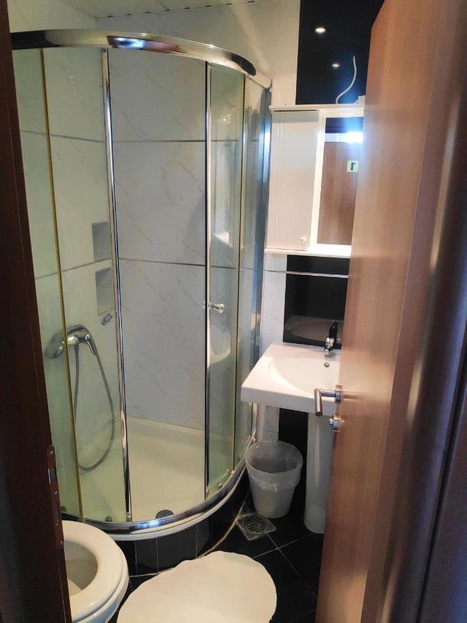 Apartmani Luka - Vila Brzulovic 拉法洛维奇 外观 照片