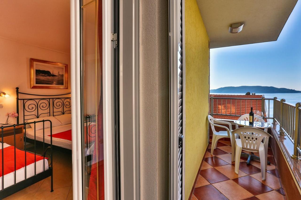 Apartmani Luka - Vila Brzulovic 拉法洛维奇 外观 照片